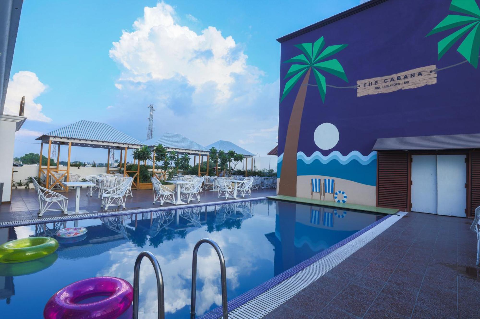 Hotel Le Castle Rudrapur Exterior photo